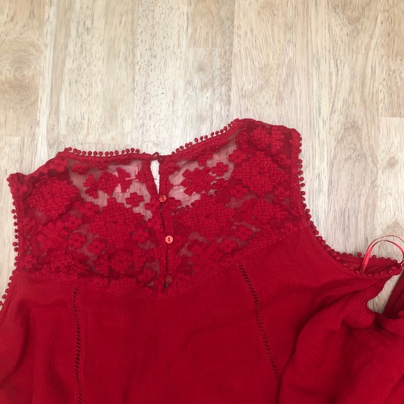 ❤️Beautiful❤️ Red lace sleeveless dress! - Picture 6 of 7